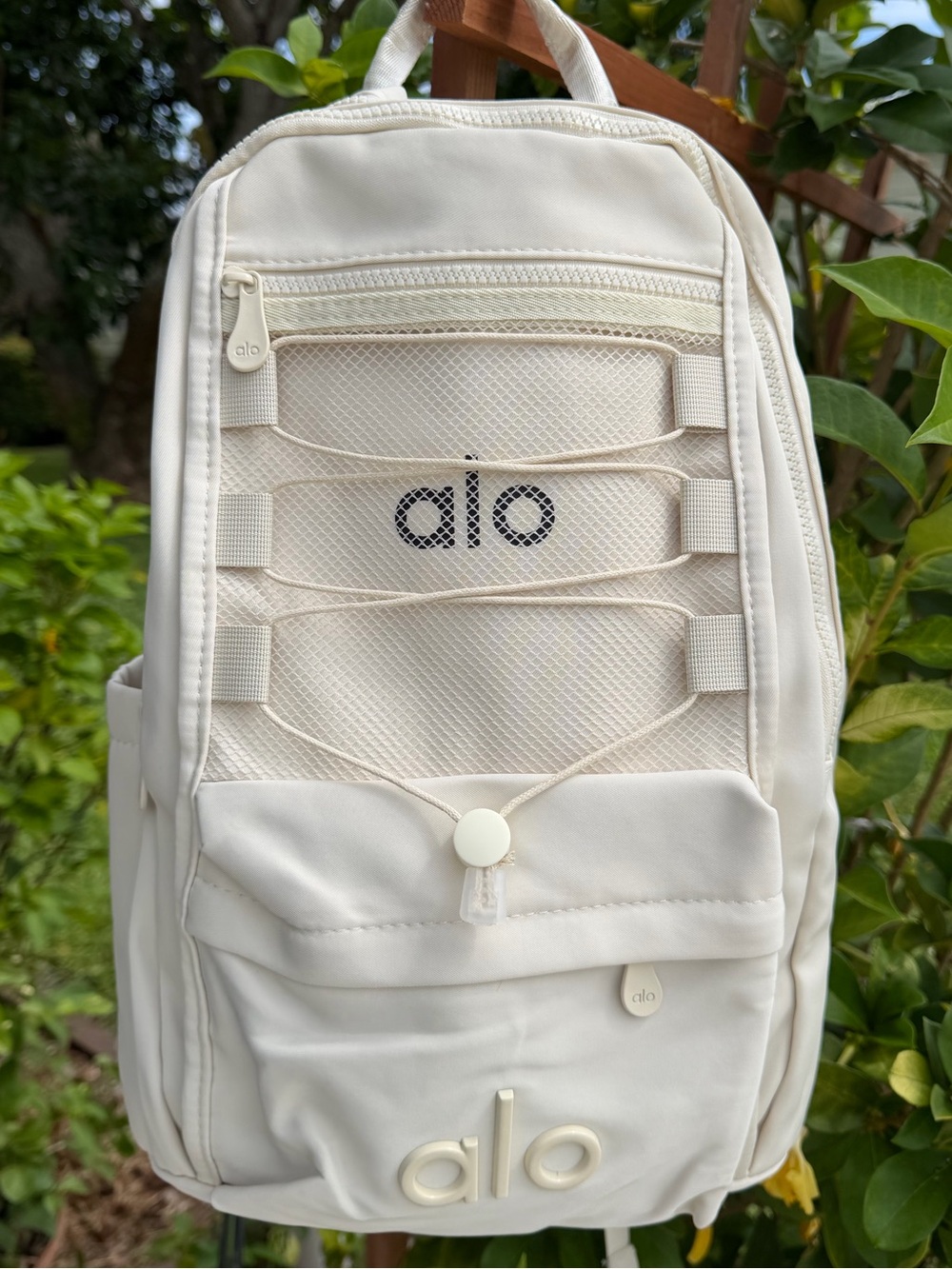 ALO Yoga Cream/Off-White Backpack